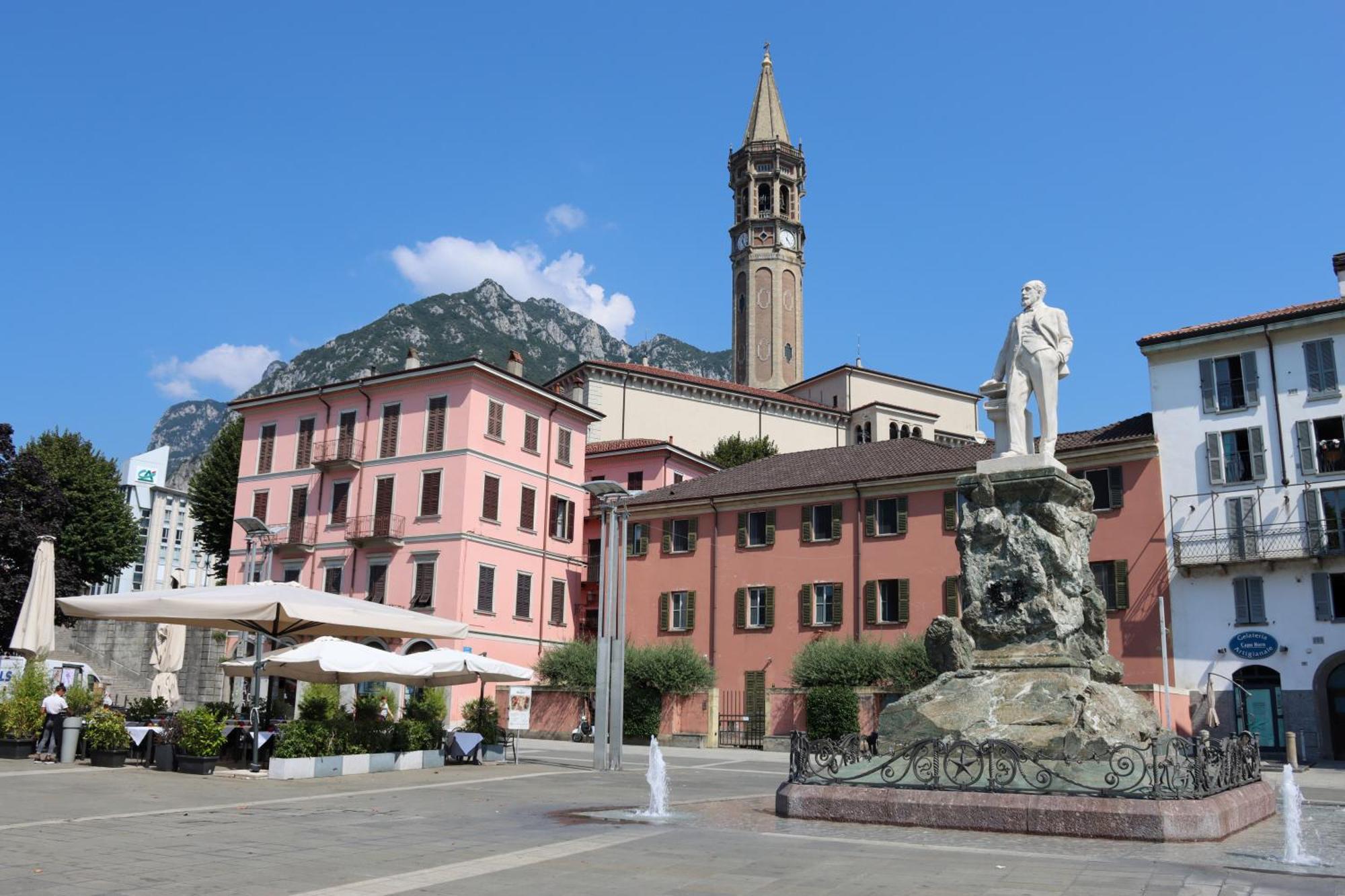 Casa Ardo Wifi & Free Parking In Lecco Center Apartment Exterior photo