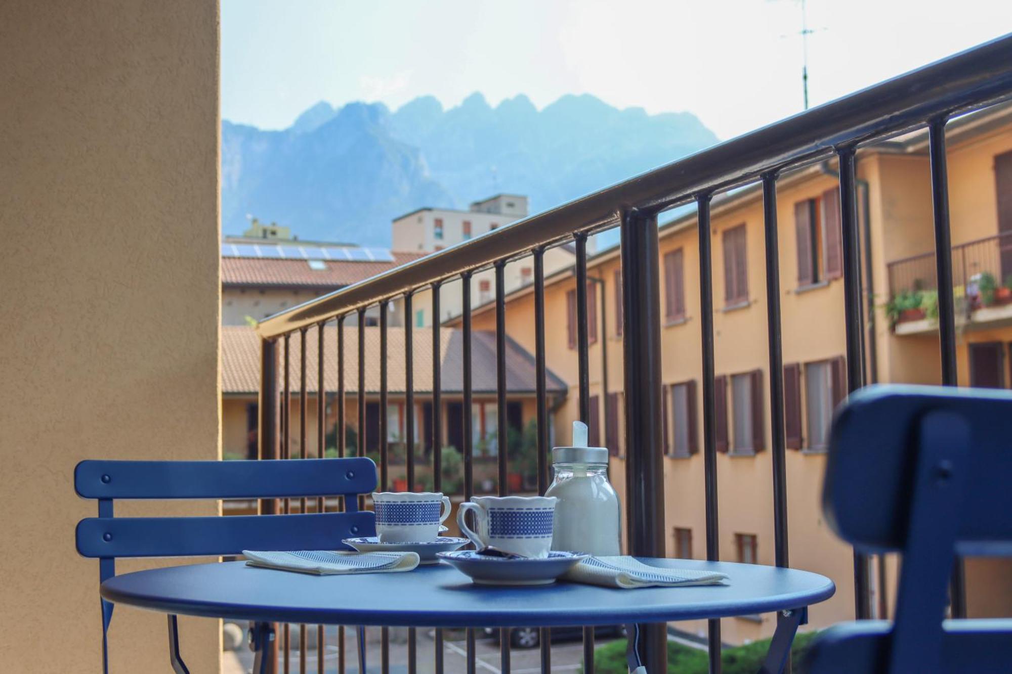 Casa Ardo Wifi & Free Parking In Lecco Center Apartment Exterior photo