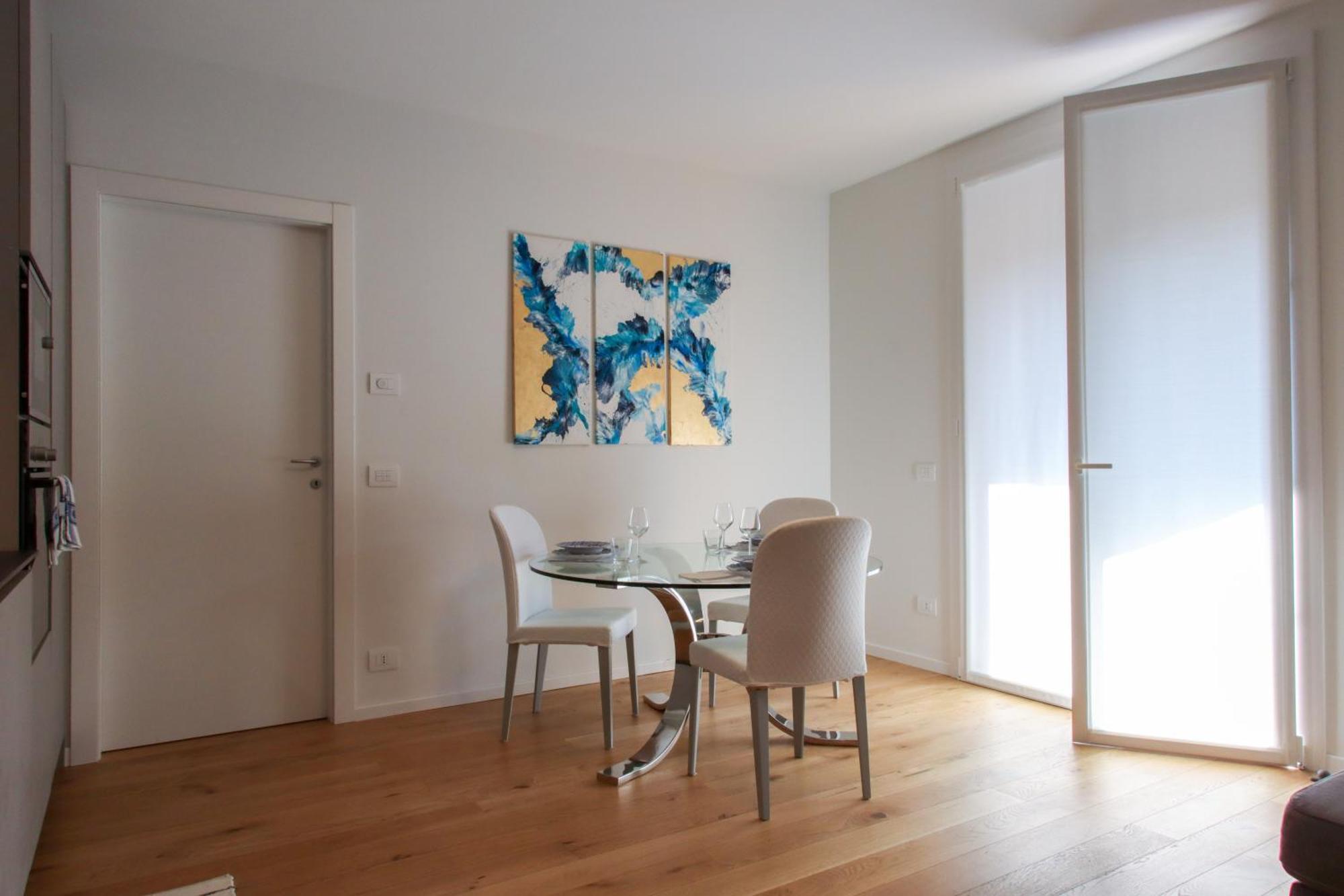 Casa Ardo Wifi & Free Parking In Lecco Center Apartment Exterior photo